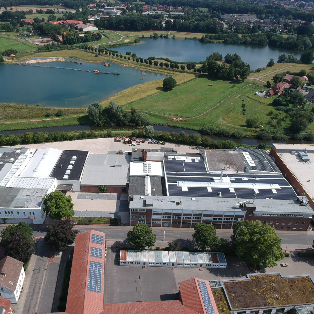 Luftaufnahme von unserem Hauptsitz in Bramsche.